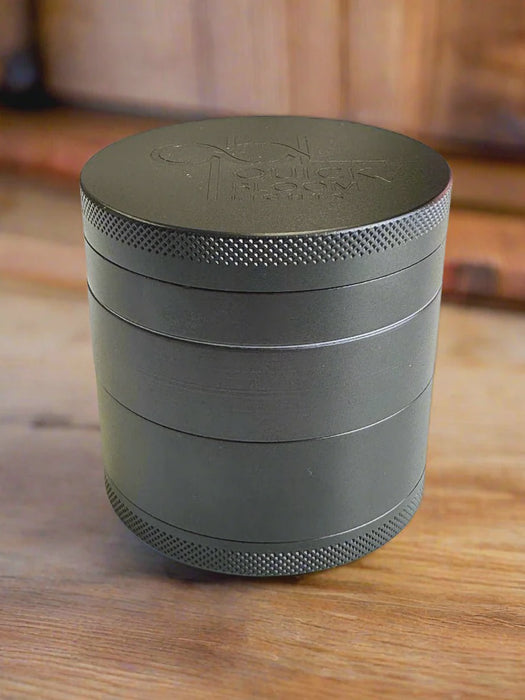 5 Piece Toothless Spice Grinder with Built-in Storage Chamber